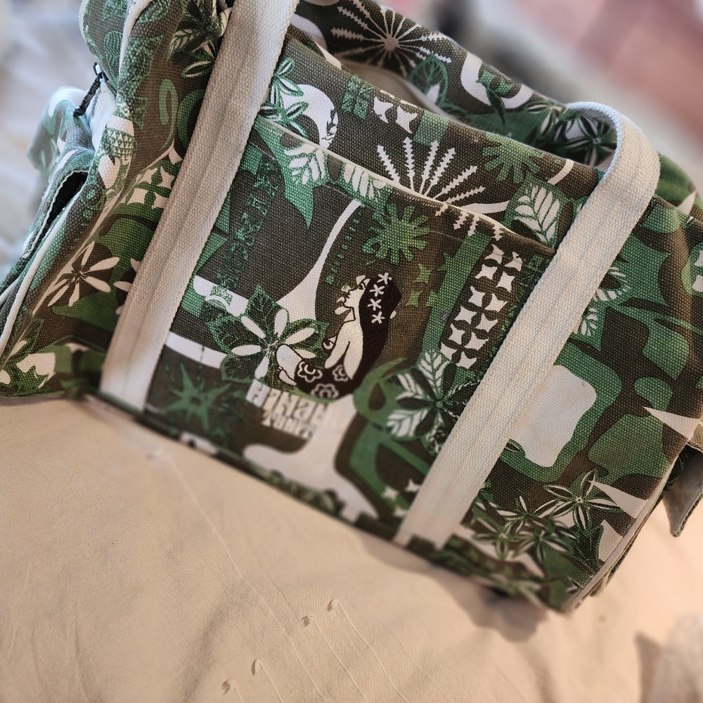 Hinano duffel bag